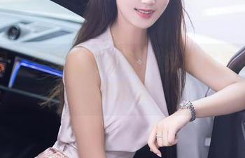 秀人网 – 蛋蛋宝与浴缸：免费资源里的水波荡漾