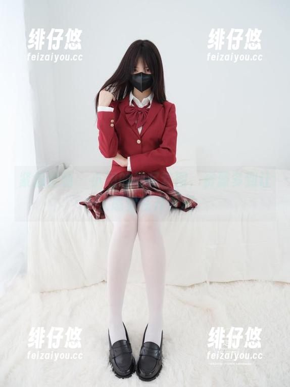 紧急企划 - 小恩的裸足套图，资源多到让人感觉在开宝箱