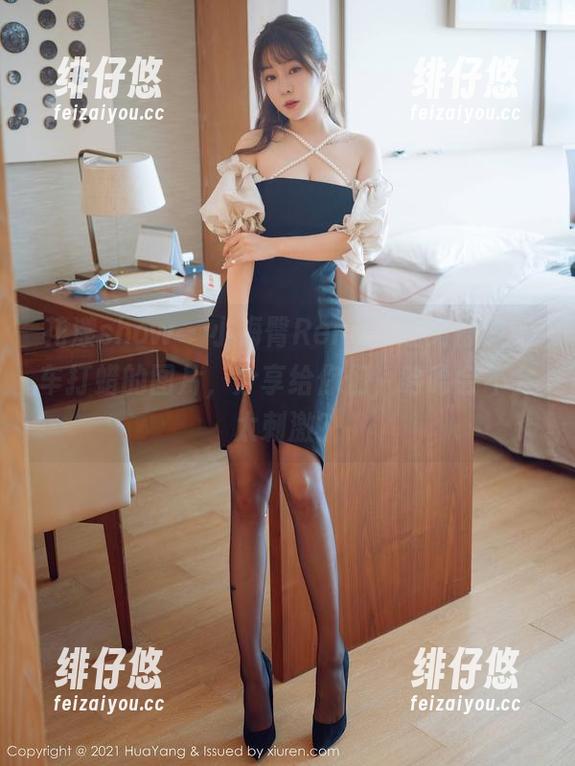 花漾show - 小海臀Rena，油亮得像新车打蜡的图片，分享给你们，哈哈会不会太刺激？