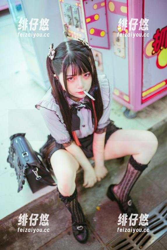 落落Raku的SuccubusBar：高清写真集，偶尔迷失偶尔找到