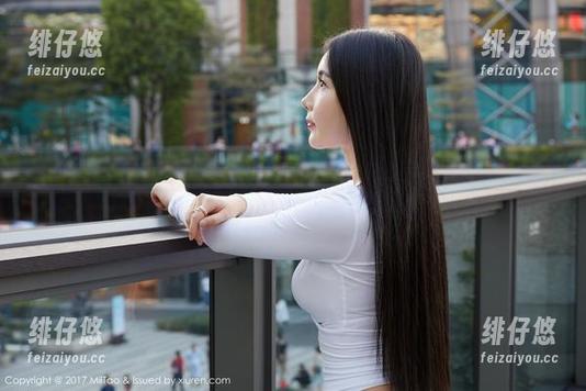 蜜桃社 - “每次看萌美Moemi的套装，我想大喊：‘快递小哥，帮我把它们送上我的衣橱吧！’”（图集资源）