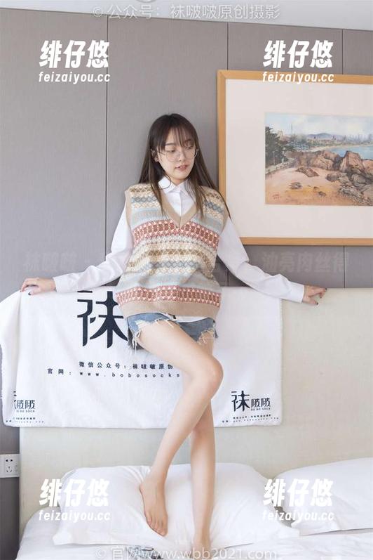 袜啵啵 - 甜甜圈的私拍合集，油亮肉丝得我有些想咬了…