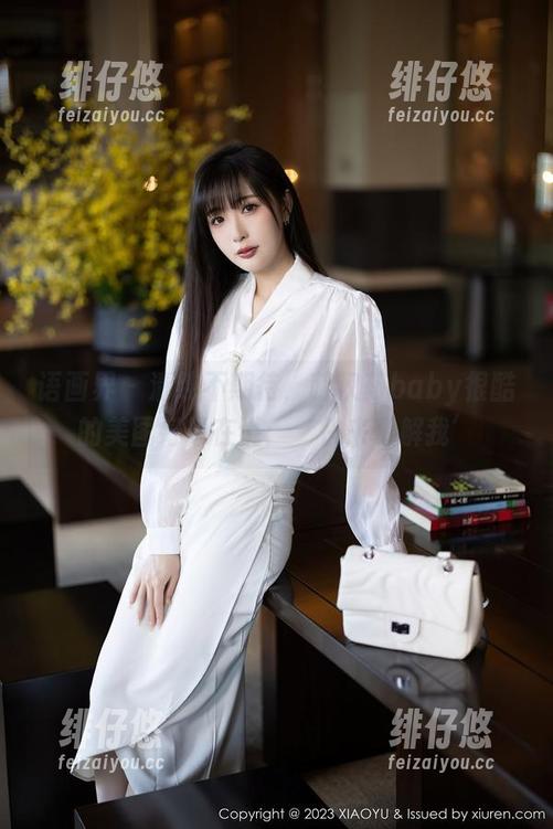 语画界 - 清纯不期待，萌汉药baby很酷的美图好像在说：‘快来了解我’