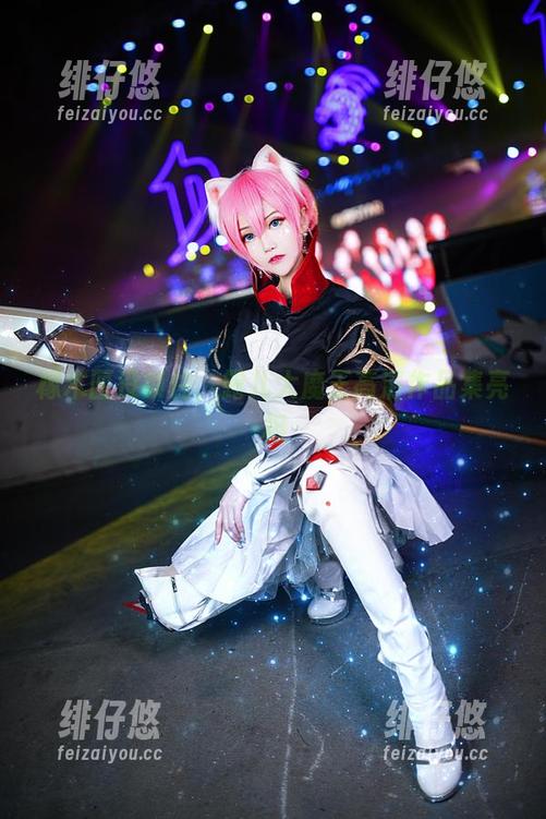 橡木匣没锁住，露儿大魔王高清作品集亮相