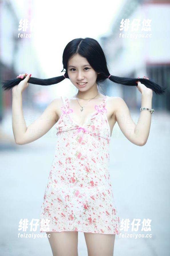 青豆客-尤美Yumi 青豆客 - 学妹篇:尤美Yumi的图库,理智与感性打个架,最后谁赢了?